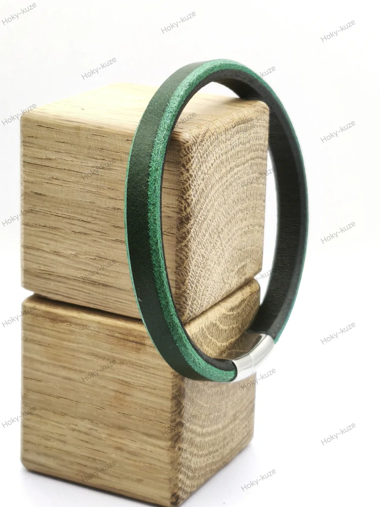 Kožený náramek UNISEX 0,8 mm červený